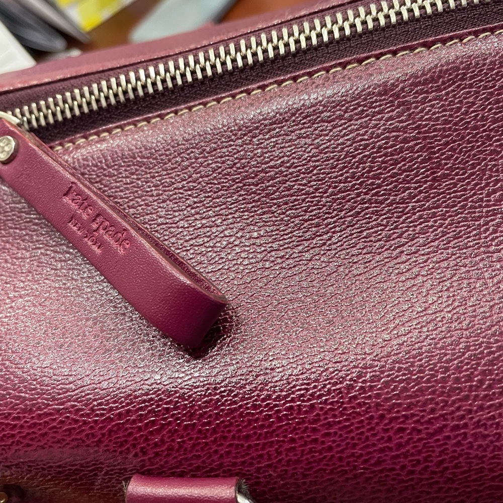 Kate Spade New York Pebble Leather Satchel in Burgundy/red. Vintage vibe - Picture 15 of 15